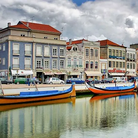 Acolhedor E Elegante Em Predio Tipico - Self Check In Coimbra