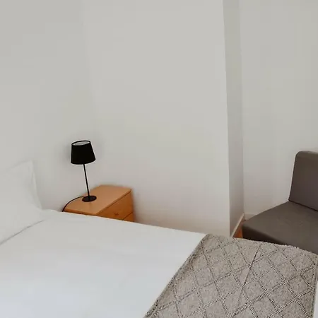 Acolhedor E Elegante Em Prédio Típico - Self Check In * Coïmbre