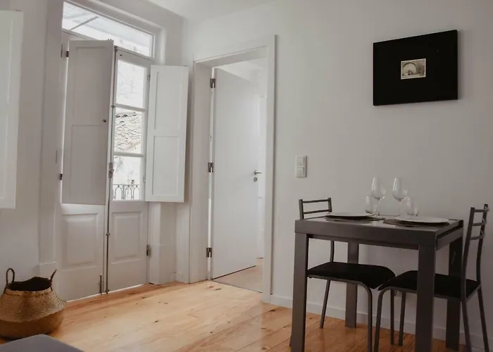 Acolhedor E Elegante Em Predio Tipico - Self Check In Lejlighed Coimbra